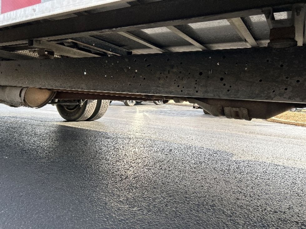 Light Duty Box Truck-Light and Medium Duty Trucks-Ford-2022-E350-Allentown-PA-89,852\n\t\tmiles-$ 28,250 - Image 14