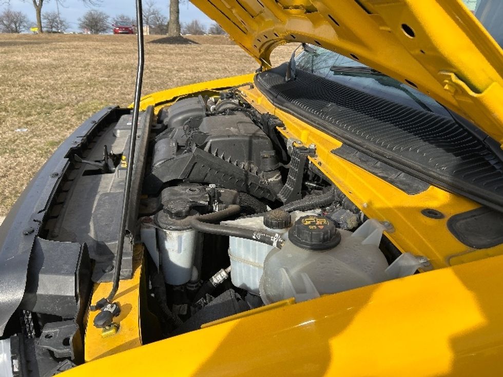 Light Duty Box Truck-Light and Medium Duty Trucks-Ford-2022-E350-Allentown-PA-89,852\n\t\tmiles-$ 28,250 - Image 24