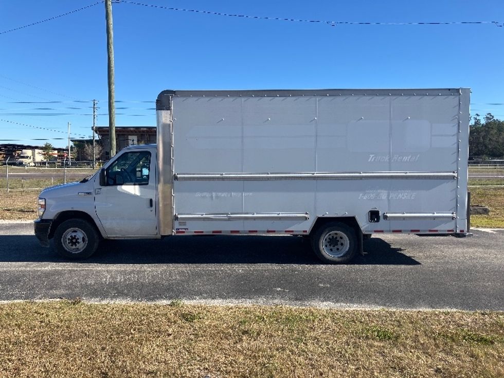 Light Duty Box Truck-Light and Medium Duty Trucks-Ford-2022-E350-Apopka-FL-97,153\n\t\tmiles-$ 32,500 - Image 4