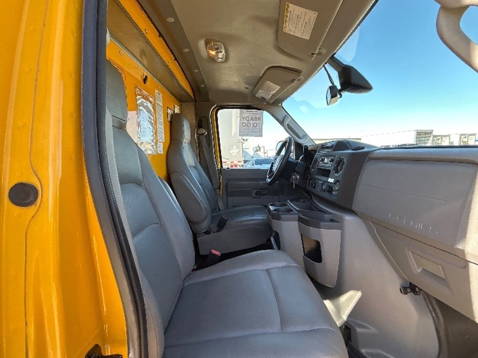 Light Duty Box Truck-Light and Medium Duty Trucks-Ford-2022-E350-Arlington-TX-105,514\n\t\tmiles-$ 27,000 - Image 19
