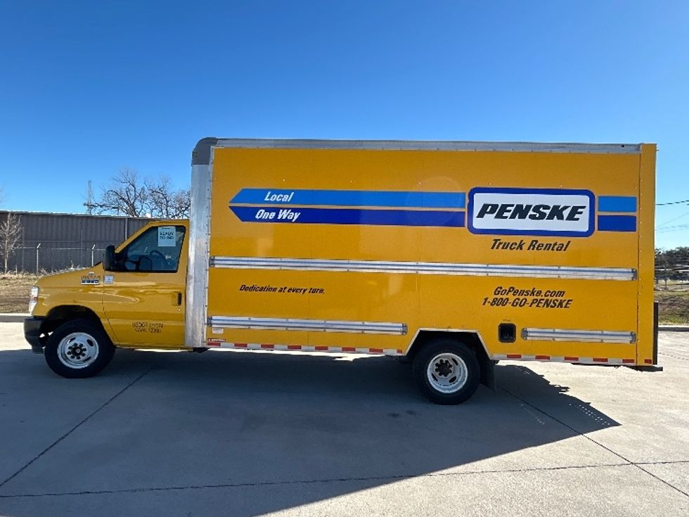 Light Duty Box Truck-Light and Medium Duty Trucks-Ford-2022-E350-Arlington-TX-105,514\n\t\tmiles-$ 27,000 - Image 4