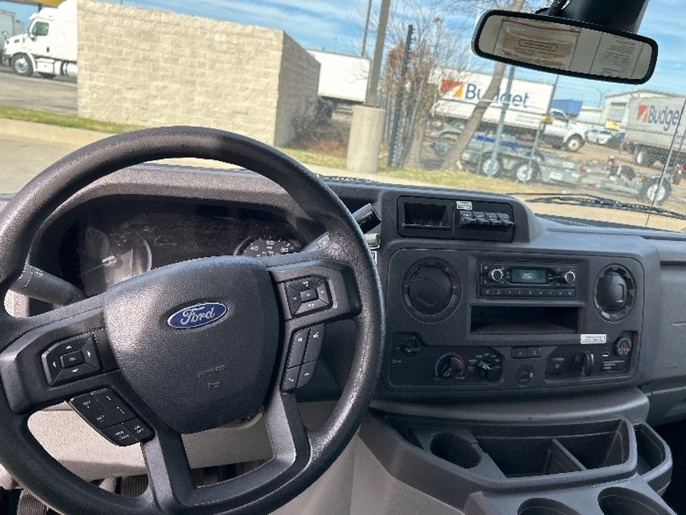 Light Duty Box Truck-Light and Medium Duty Trucks-Ford-2022-E350-Arlington-TX-107,018\n\t\tmiles-$ 29,750 - Image 15