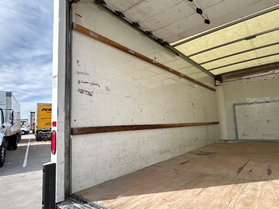 Light Duty Box Truck-Light and Medium Duty Trucks-Ford-2022-E350-Arlington-TX-107,018\n\t\tmiles-$ 29,750 - Image 9