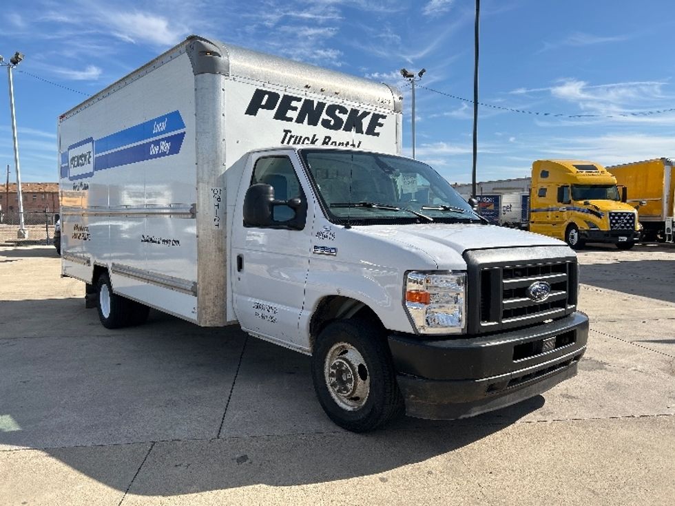 Light Duty Box Truck-Light and Medium Duty Trucks-Ford-2022-E350-Arlington-TX-88,043\n\t\tmiles-$ 34,750 - Image 1