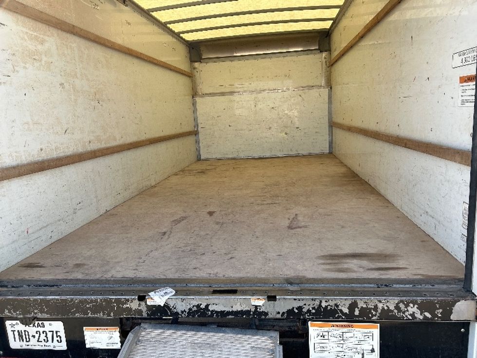 Light Duty Box Truck-Light and Medium Duty Trucks-Ford-2022-E350-Arlington-TX-88,043\n\t\tmiles-$ 34,750 - Image 10