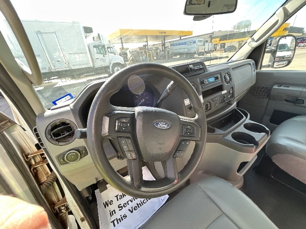 Light Duty Box Truck-Light and Medium Duty Trucks-Ford-2022-E350-Arlington-TX-88,043\n\t\tmiles-$ 34,750 - Image 17