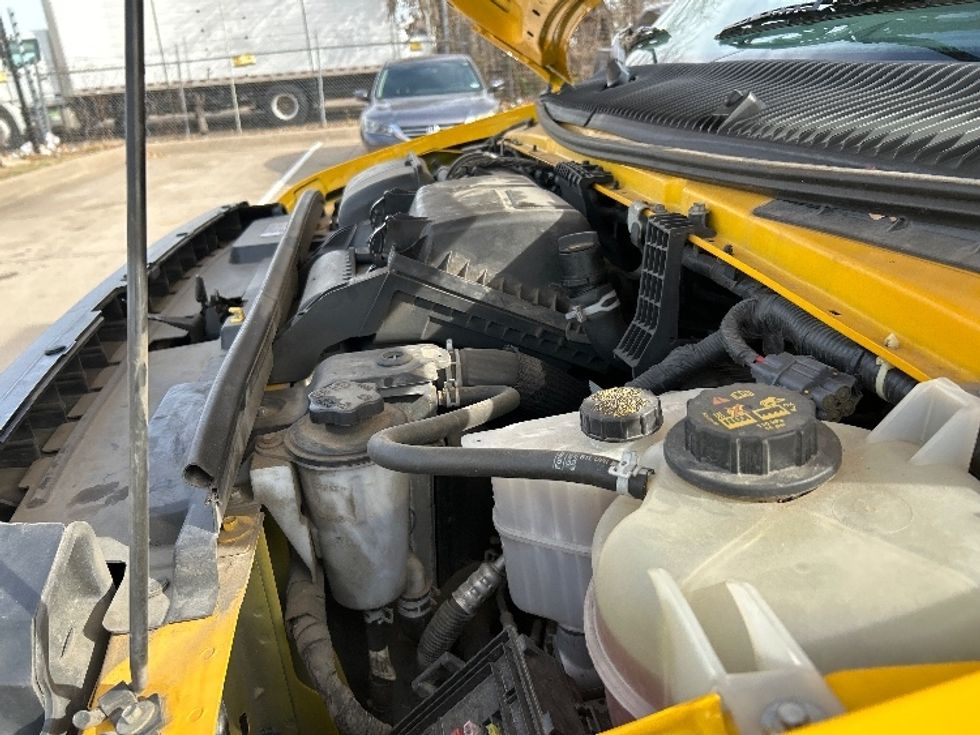 Light Duty Box Truck-Light and Medium Duty Trucks-Ford-2022-E350-Arlington-TX-99,536\n\t\tmiles-$ 28,000 - Image 21