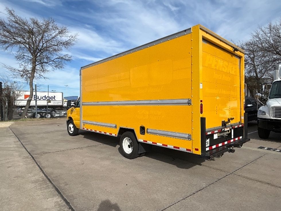 Light Duty Box Truck-Light and Medium Duty Trucks-Ford-2022-E350-Arlington-TX-99,536\n\t\tmiles-$ 28,000 - Image 5