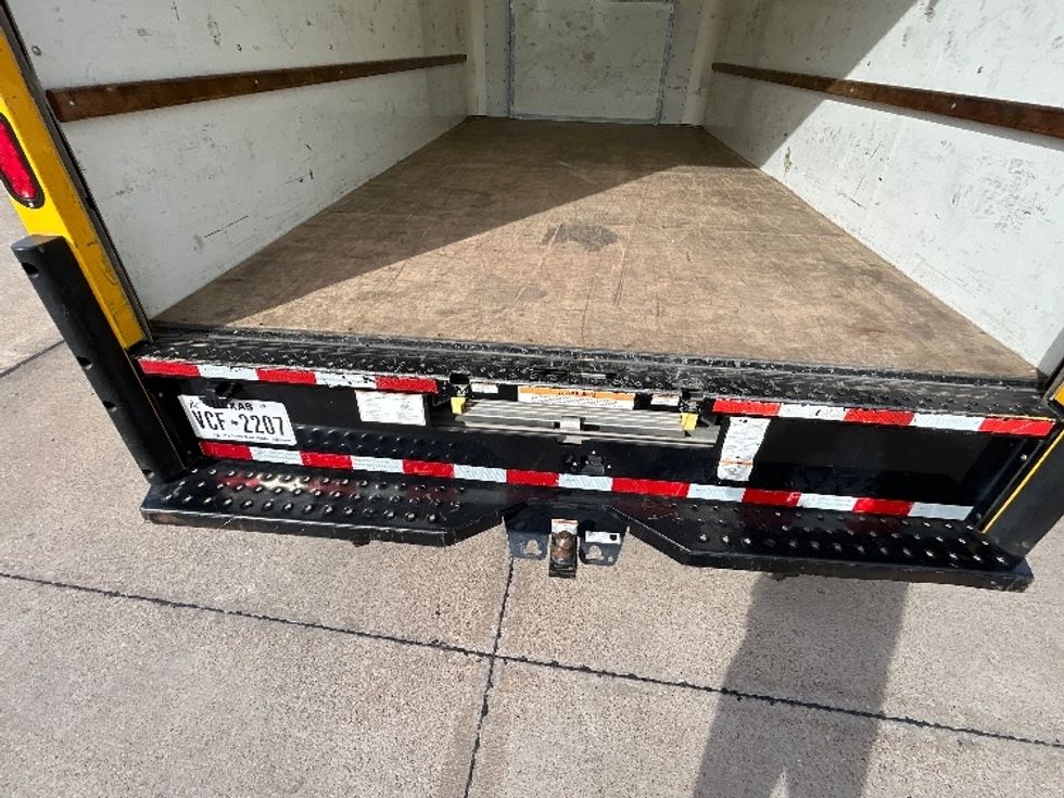 Light Duty Box Truck-Light and Medium Duty Trucks-Ford-2022-E350-Arlington-TX-99,536\n\t\tmiles-$ 28,000 - Image 8