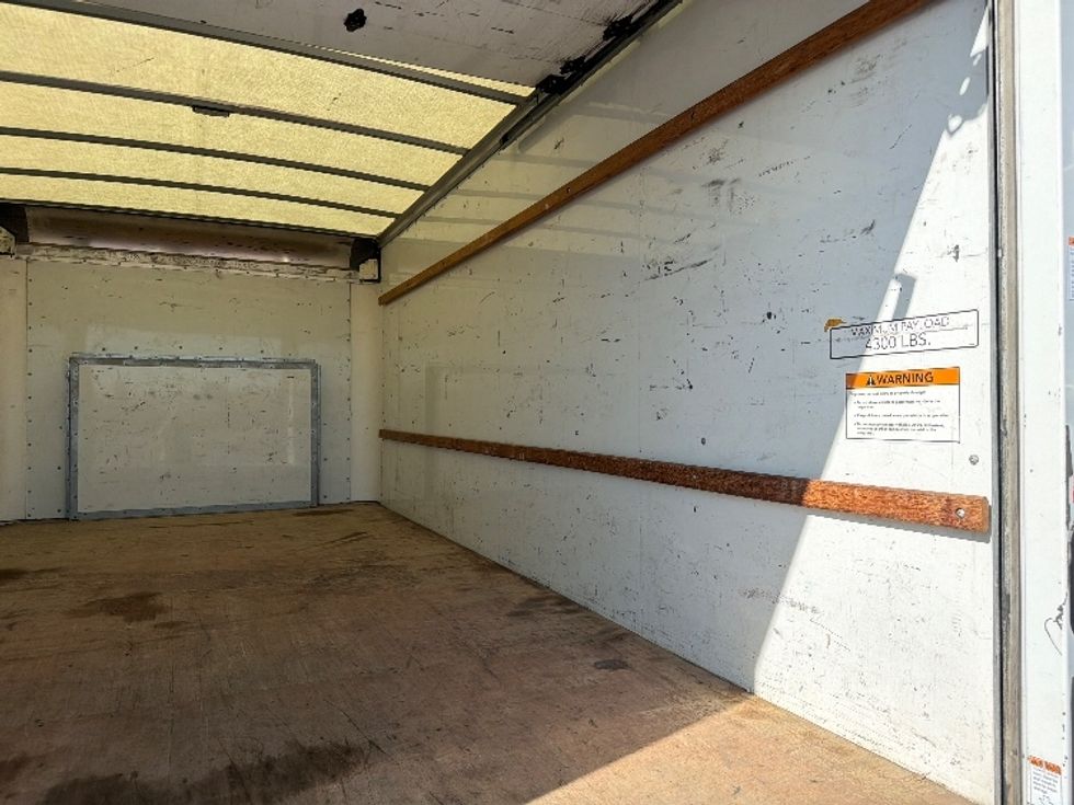 Light Duty Box Truck-Light and Medium Duty Trucks-Ford-2022-E350-Atlanta (Forest Park)-GA-159,068\n\t\tmiles-$ 19,000 - Image 11