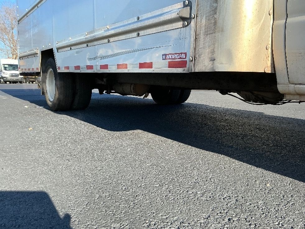 Light Duty Box Truck-Light and Medium Duty Trucks-Ford-2022-E350-Atlanta (Forest Park)-GA-98,291\n\t\tmiles-$ 32,500 - Image 14