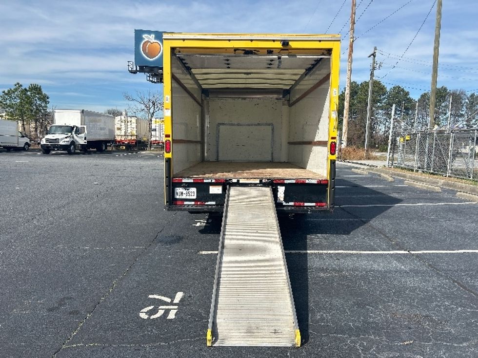 Light Duty Box Truck-Light and Medium Duty Trucks-Ford-2022-E350-Atlanta-GA-101,902\n\t\tmiles-$ 28,750 - Image 9