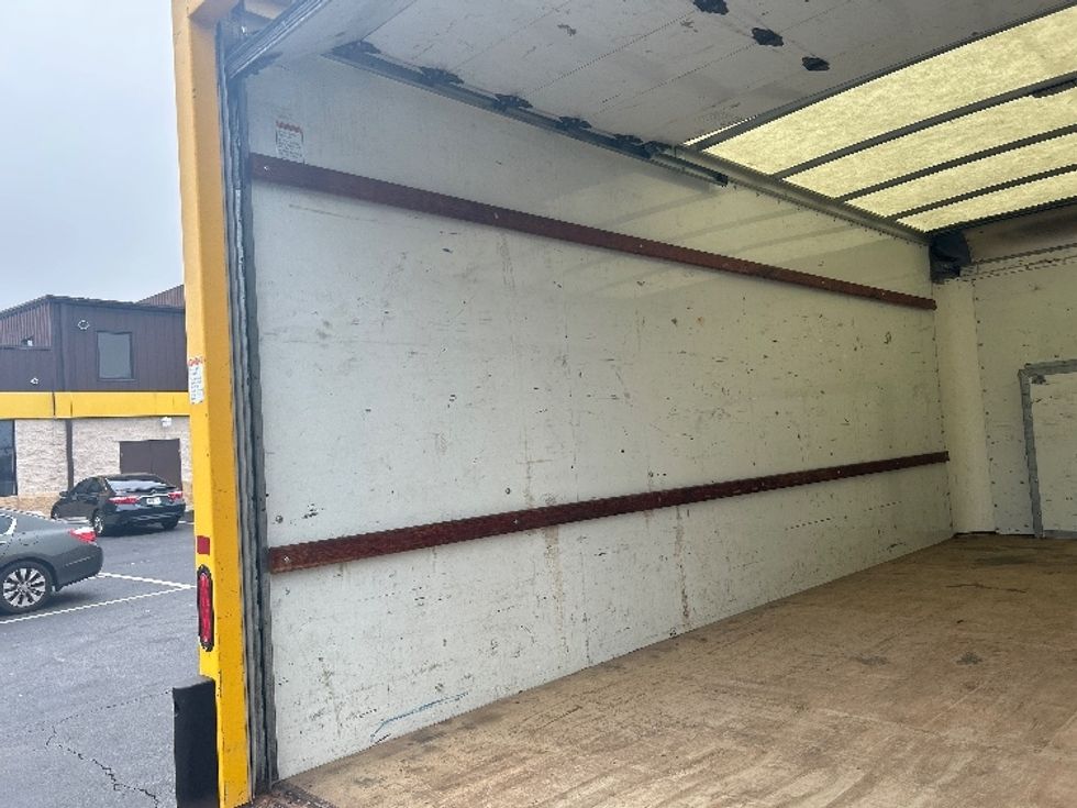 Light Duty Box Truck-Light and Medium Duty Trucks-Ford-2022-E350-Atlanta-GA-106,112\n\t\tmiles-$ 28,000 - Image 11