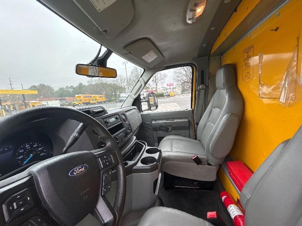Light Duty Box Truck-Light and Medium Duty Trucks-Ford-2022-E350-Atlanta-GA-106,112\n\t\tmiles-$ 28,000 - Image 20