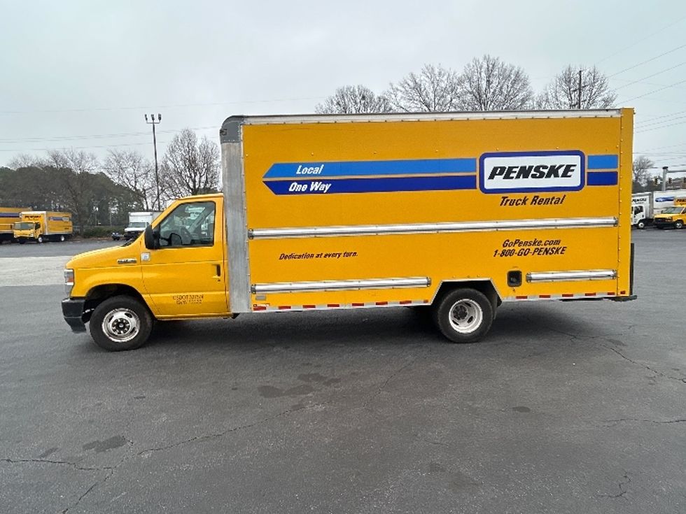 Light Duty Box Truck-Light and Medium Duty Trucks-Ford-2022-E350-Atlanta-GA-106,112\n\t\tmiles-$ 28,000 - Image 4