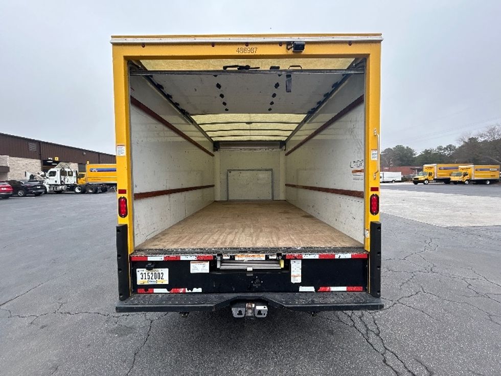 Light Duty Box Truck-Light and Medium Duty Trucks-Ford-2022-E350-Atlanta-GA-106,112\n\t\tmiles-$ 28,000 - Image 8