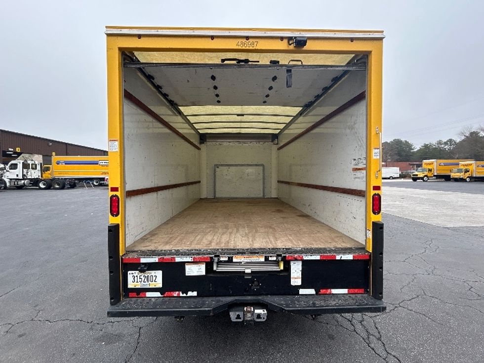 Light Duty Box Truck-Light and Medium Duty Trucks-Ford-2022-E350-Atlanta-GA-106,112\n\t\tmiles-$ 28,000 - Image 9