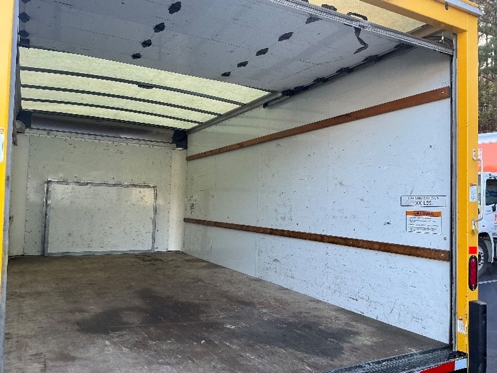 Light Duty Box Truck-Light and Medium Duty Trucks-Ford-2022-E350-Atlanta-GA-87,037\n\t\tmiles-$ 30,750 - Image 12