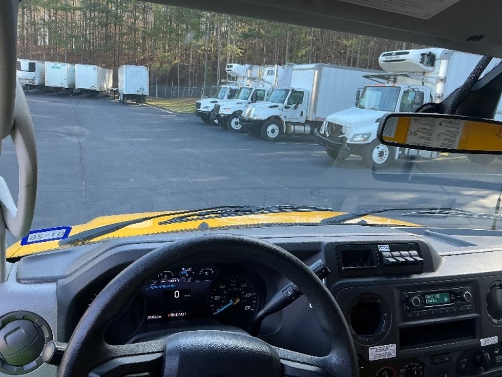 Light Duty Box Truck-Light and Medium Duty Trucks-Ford-2022-E350-Atlanta-GA-87,037\n\t\tmiles-$ 30,750 - Image 18