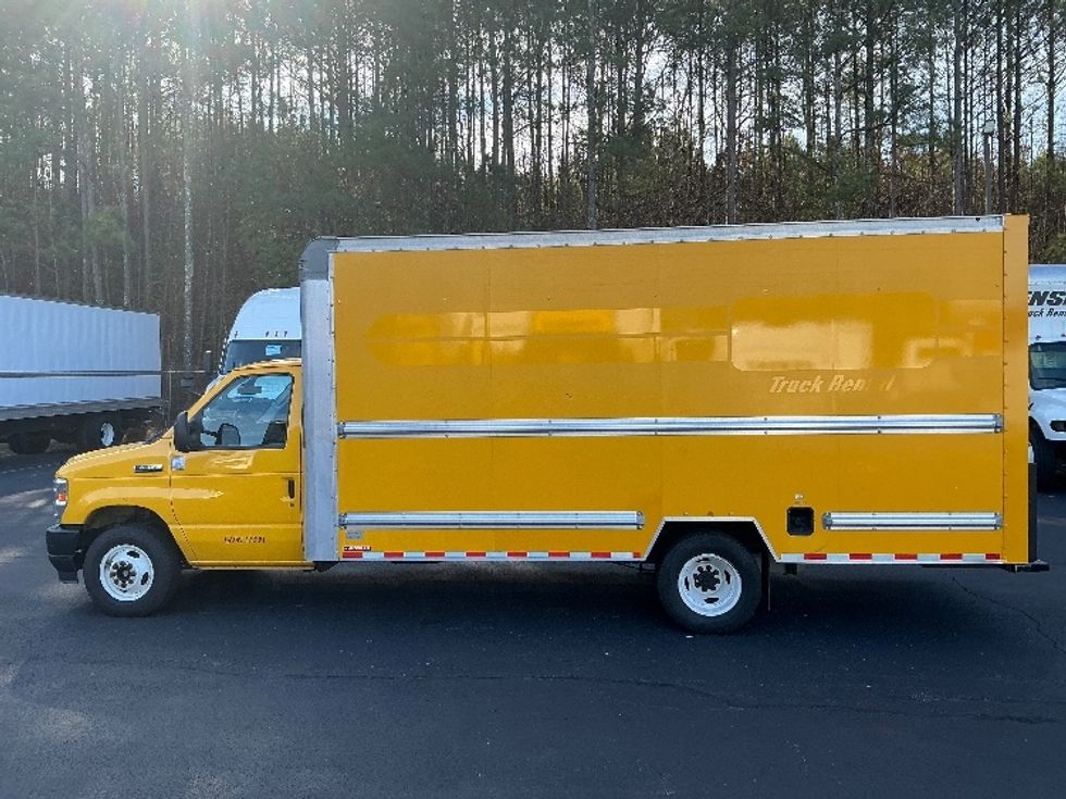 Light Duty Box Truck-Light and Medium Duty Trucks-Ford-2022-E350-Atlanta-GA-87,037\n\t\tmiles-$ 30,750 - Image 4