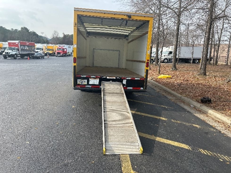 Light Duty Box Truck-Light and Medium Duty Trucks-Ford-2022-E350-Atlanta-GA-88,494\n\t\tmiles-$ 30,500 - Image 9