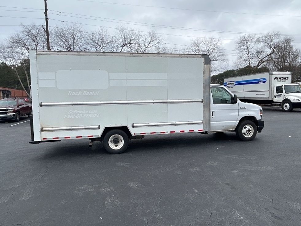 Light Duty Box Truck-Light and Medium Duty Trucks-Ford-2022-E350-Atlanta-GA-95,940\n\t\tmiles-$ 32,750 - Image 15