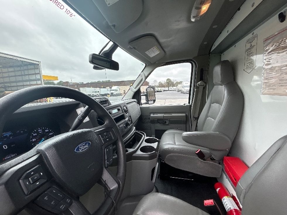 Light Duty Box Truck-Light and Medium Duty Trucks-Ford-2022-E350-Atlanta-GA-95,940\n\t\tmiles-$ 32,750 - Image 19