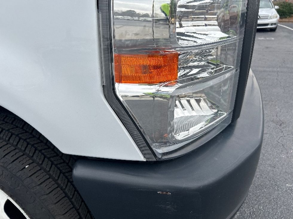 Light Duty Box Truck-Light and Medium Duty Trucks-Ford-2022-E350-Atlanta-GA-95,940\n\t\tmiles-$ 32,750 - Image 27