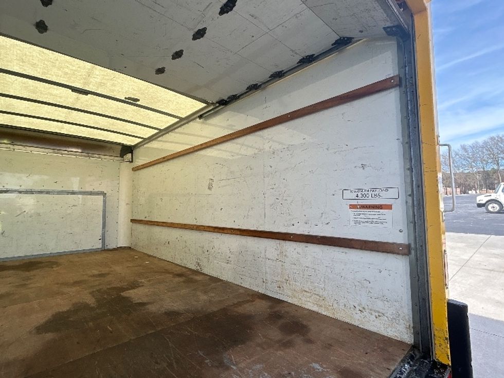 Light Duty Box Truck-Light and Medium Duty Trucks-Ford-2022-E350-Atlanta-GA-96,336\n\t\tmiles-$ 29,500 - Image 12