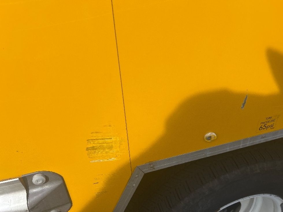 Light Duty Box Truck-Light and Medium Duty Trucks-Ford-2022-E350-Atlanta-GA-96,336\n\t\tmiles-$ 29,500 - Image 26