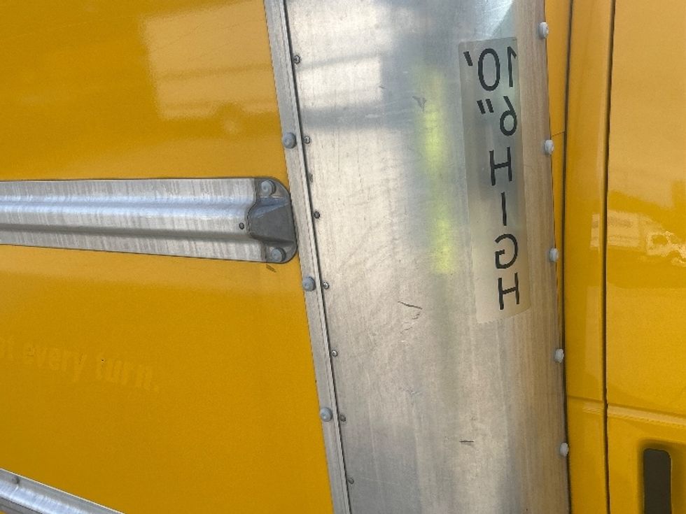 Light Duty Box Truck-Light and Medium Duty Trucks-Ford-2022-E350-Atlanta-GA-96,336\n\t\tmiles-$ 29,500 - Image 29