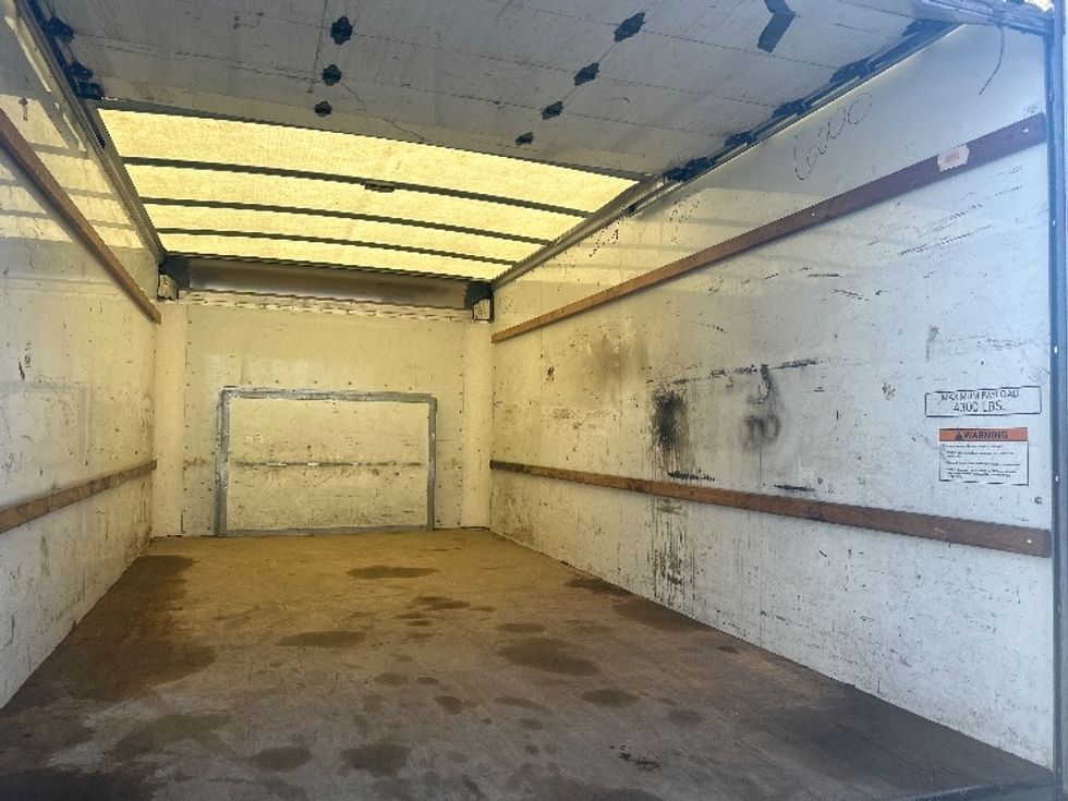 Light Duty Box Truck-Light and Medium Duty Trucks-Ford-2022-E350-Atlanta-GA-96,361\n\t\tmiles-$ 32,750 - Image 12