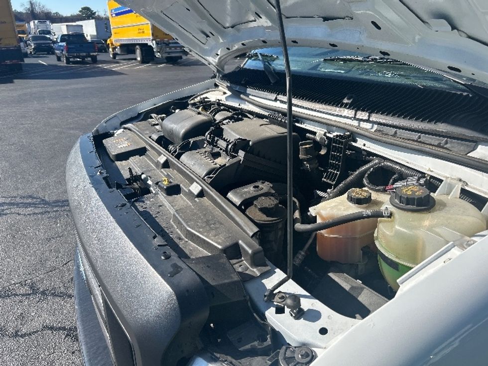 Light Duty Box Truck-Light and Medium Duty Trucks-Ford-2022-E350-Atlanta-GA-96,361\n\t\tmiles-$ 32,750 - Image 24