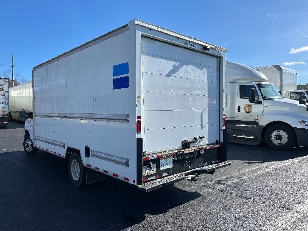 Light Duty Box Truck-Light and Medium Duty Trucks-Ford-2022-E350-Atlanta-GA-96,361\n\t\tmiles-$ 32,750 - Image 6