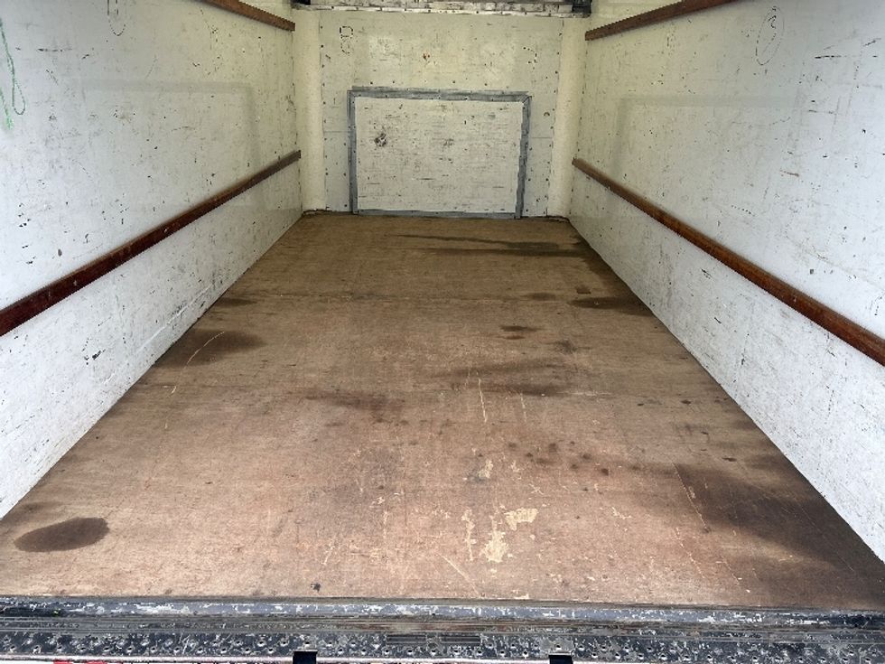 Light Duty Box Truck-Light and Medium Duty Trucks-Ford-2022-E350-Atlanta-GA-98,437\n\t\tmiles-$ 32,500 - Image 10