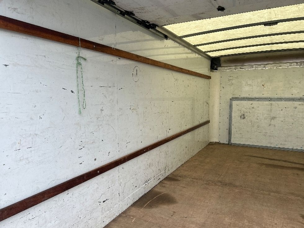 Light Duty Box Truck-Light and Medium Duty Trucks-Ford-2022-E350-Atlanta-GA-98,437\n\t\tmiles-$ 32,500 - Image 11