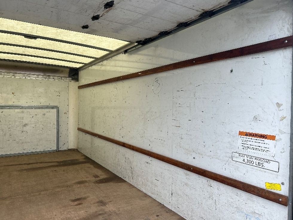 Light Duty Box Truck-Light and Medium Duty Trucks-Ford-2022-E350-Atlanta-GA-98,437\n\t\tmiles-$ 32,500 - Image 12