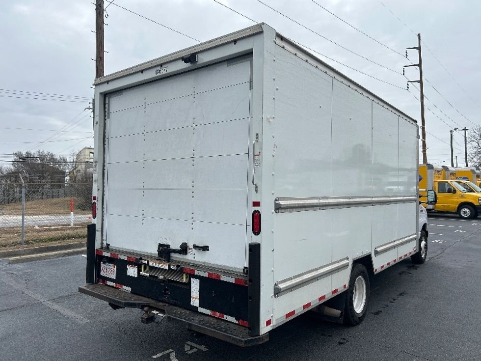 Light Duty Box Truck-Light and Medium Duty Trucks-Ford-2022-E350-Atlanta-GA-98,437\n\t\tmiles-$ 32,500 - Image 13