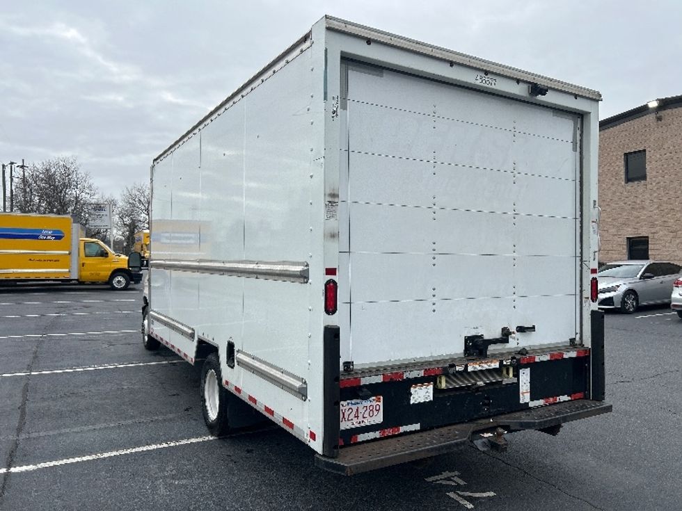 Light Duty Box Truck-Light and Medium Duty Trucks-Ford-2022-E350-Atlanta-GA-98,437\n\t\tmiles-$ 32,500 - Image 6
