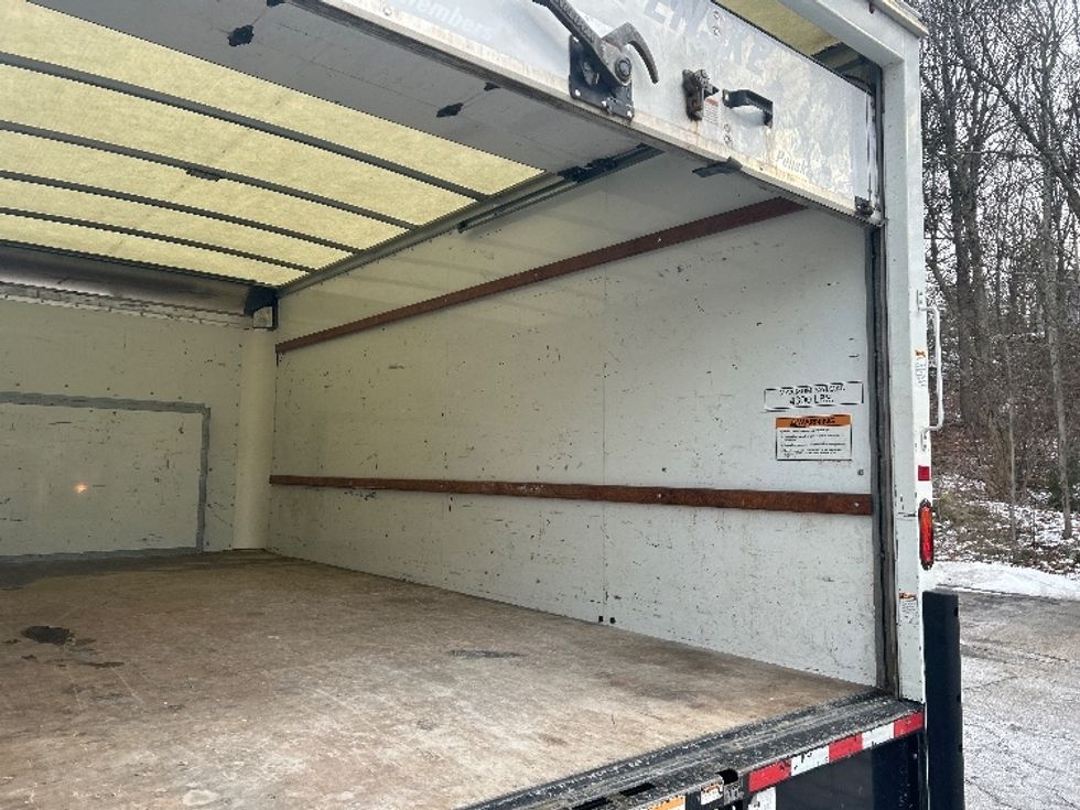 Light Duty Box Truck-Light and Medium Duty Trucks-Ford-2022-E350-Auburn-MA-94,181\n\t\tmiles-$ 29,750 - Image 12