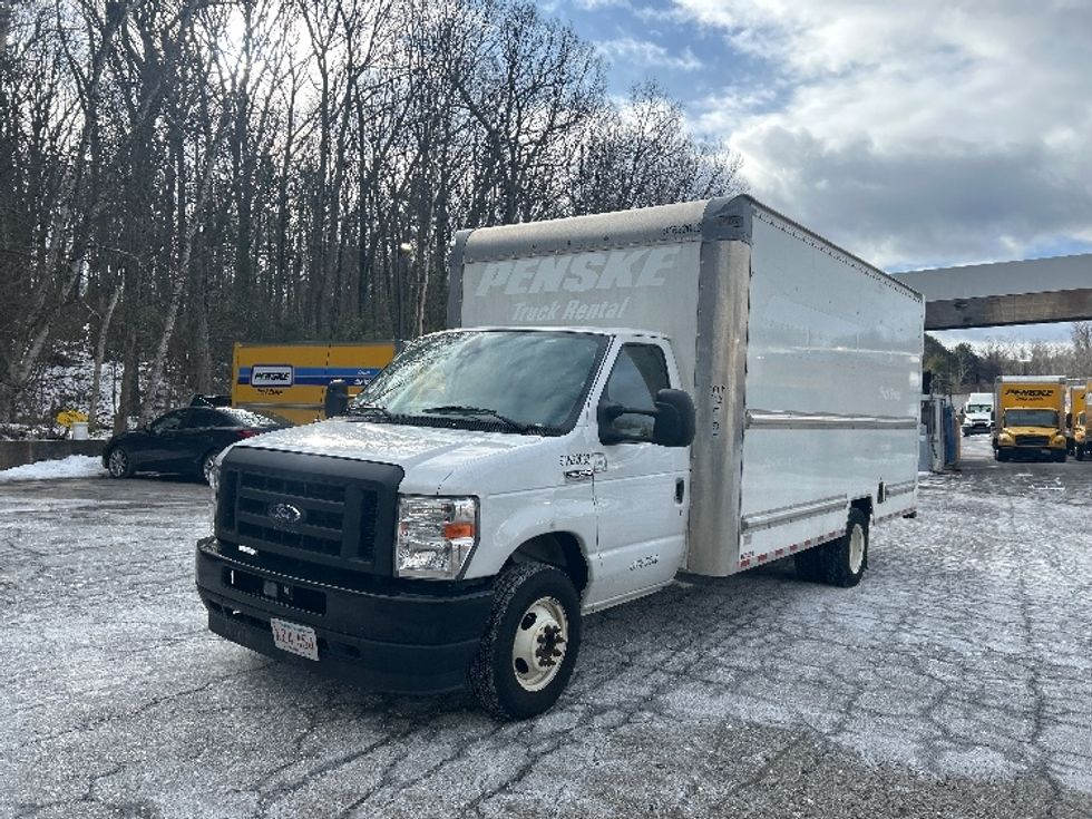 Light Duty Box Truck-Light and Medium Duty Trucks-Ford-2022-E350-Auburn-MA-94,181\n\t\tmiles-$ 29,750 - Image 3