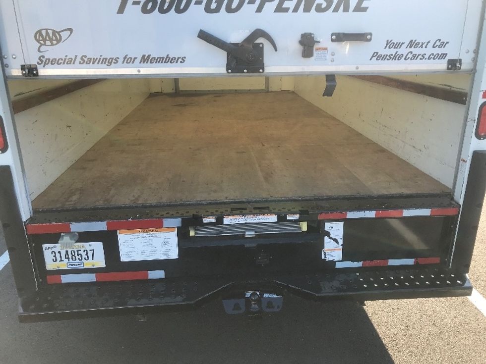 Light Duty Box Truck-Light and Medium Duty Trucks-Ford-2022-E350-Aurora-CO-109,914\n\t\tmiles-$ 31,250 - Image 10