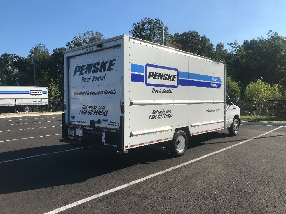 Light Duty Box Truck-Light and Medium Duty Trucks-Ford-2022-E350-Aurora-CO-109,914\n\t\tmiles-$ 31,250 - Image 13