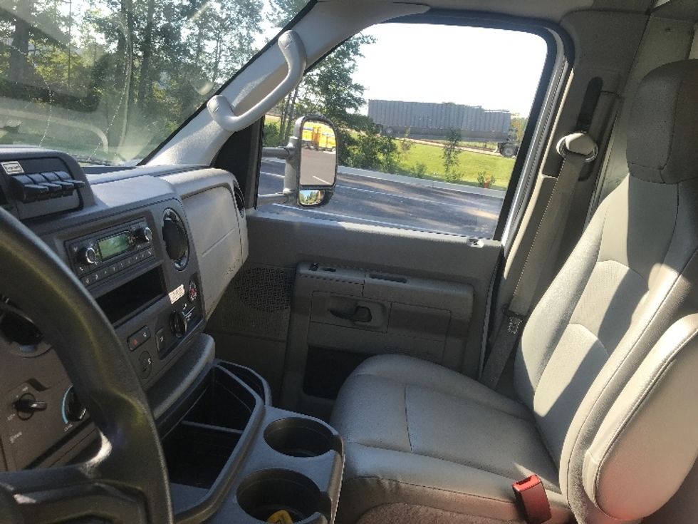 Light Duty Box Truck-Light and Medium Duty Trucks-Ford-2022-E350-Aurora-CO-119,264\n\t\tmiles-$ 25,750 - Image 18