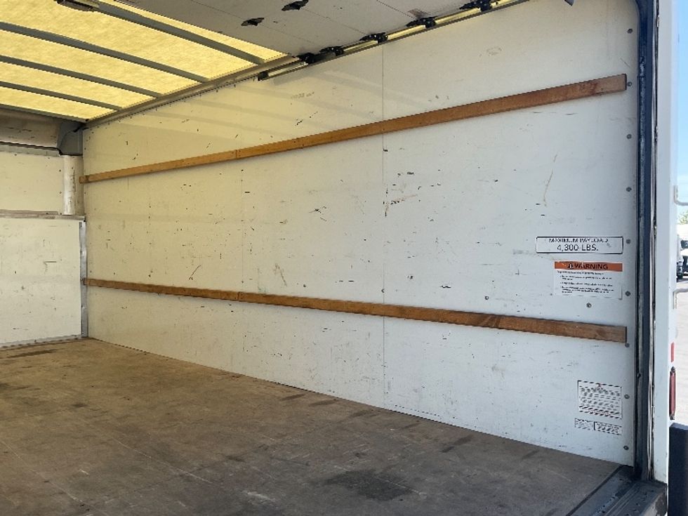 Light Duty Box Truck-Light and Medium Duty Trucks-Ford-2022-E350-Aurora-CO-123,877\n\t\tmiles-$ 25,750 - Image 12