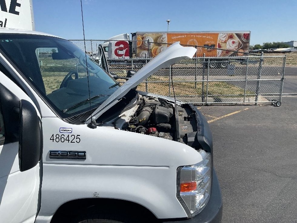 Light Duty Box Truck-Light and Medium Duty Trucks-Ford-2022-E350-Aurora-CO-123,877\n\t\tmiles-$ 25,750 - Image 23
