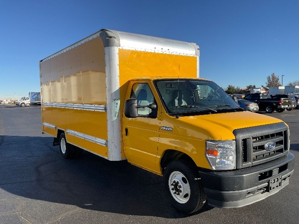 Light Duty Box Truck-Light and Medium Duty Trucks-Ford-2022-E350-Aurora-CO-129,900\n\t\tmiles-$ 24,250 - Image 1