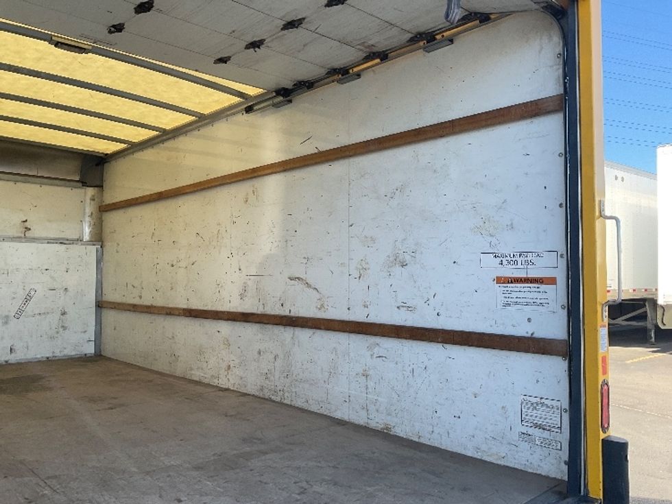 Light Duty Box Truck-Light and Medium Duty Trucks-Ford-2022-E350-Aurora-CO-129,900\n\t\tmiles-$ 24,250 - Image 12