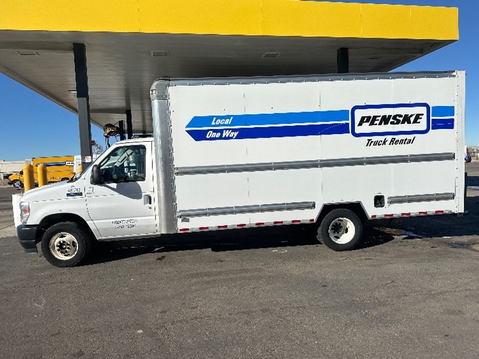 Light Duty Box Truck-Light and Medium Duty Trucks-Ford-2022-E350-Aurora-CO-70,418\n\t\tmiles-$ 37,000 - Image 4