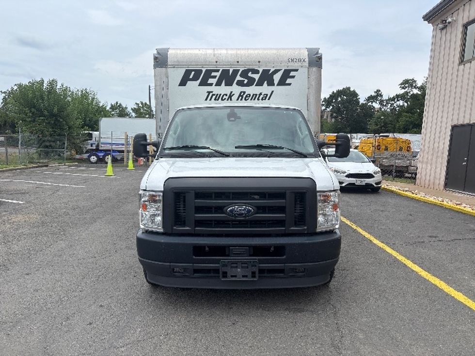 Light Duty Box Truck-Light and Medium Duty Trucks-Ford-2022-E350-Aurora-CO-92,379\n\t\tmiles-$ 31,250 - Image 2